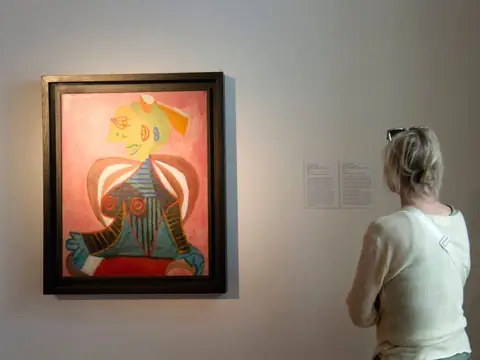 Famous Picasso Painting ‘Still Life With Guitar’ Vanishes en Route to Spanish Exhibition