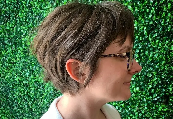 What is the best short hairstyle for over 60?