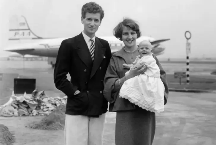 Jan Morris with family portrait